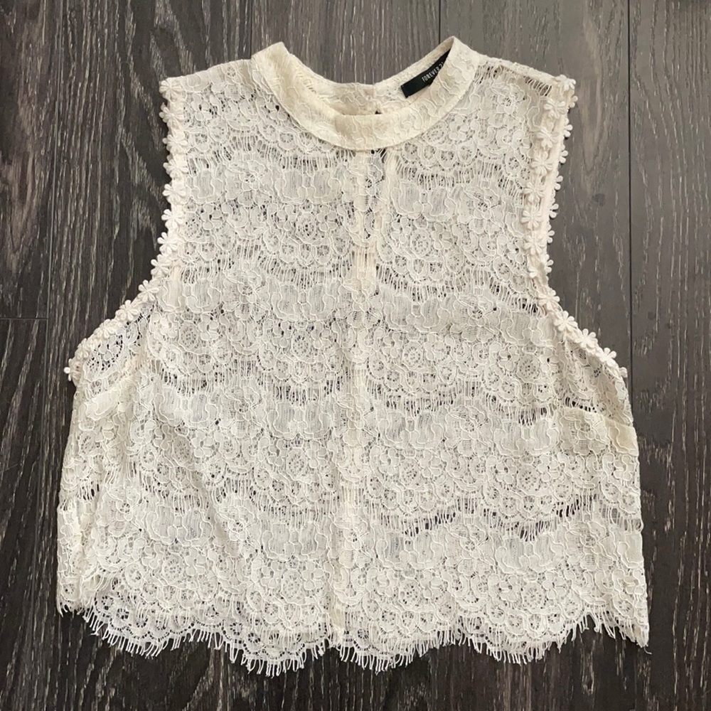 Forever 21 lace sleeveless‎ top